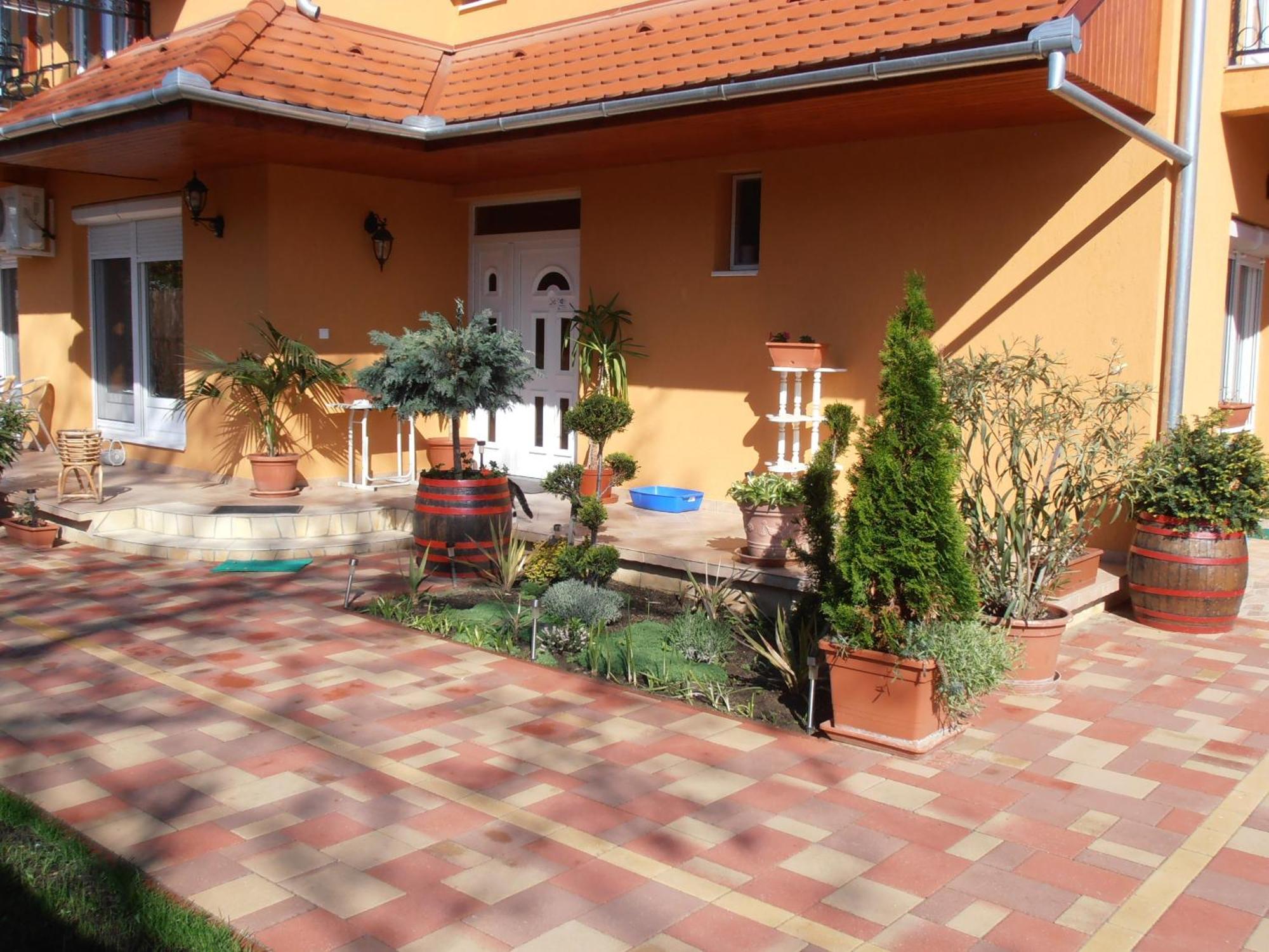 Gál Apartmanház Harkány Exterior foto