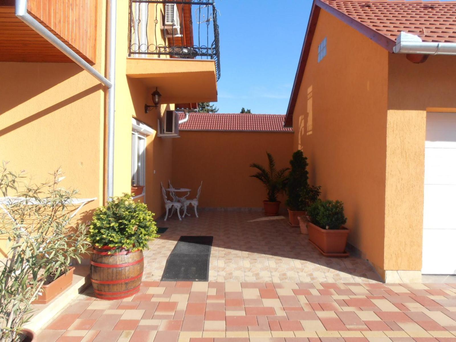 Gál Apartmanház Harkány Exterior foto