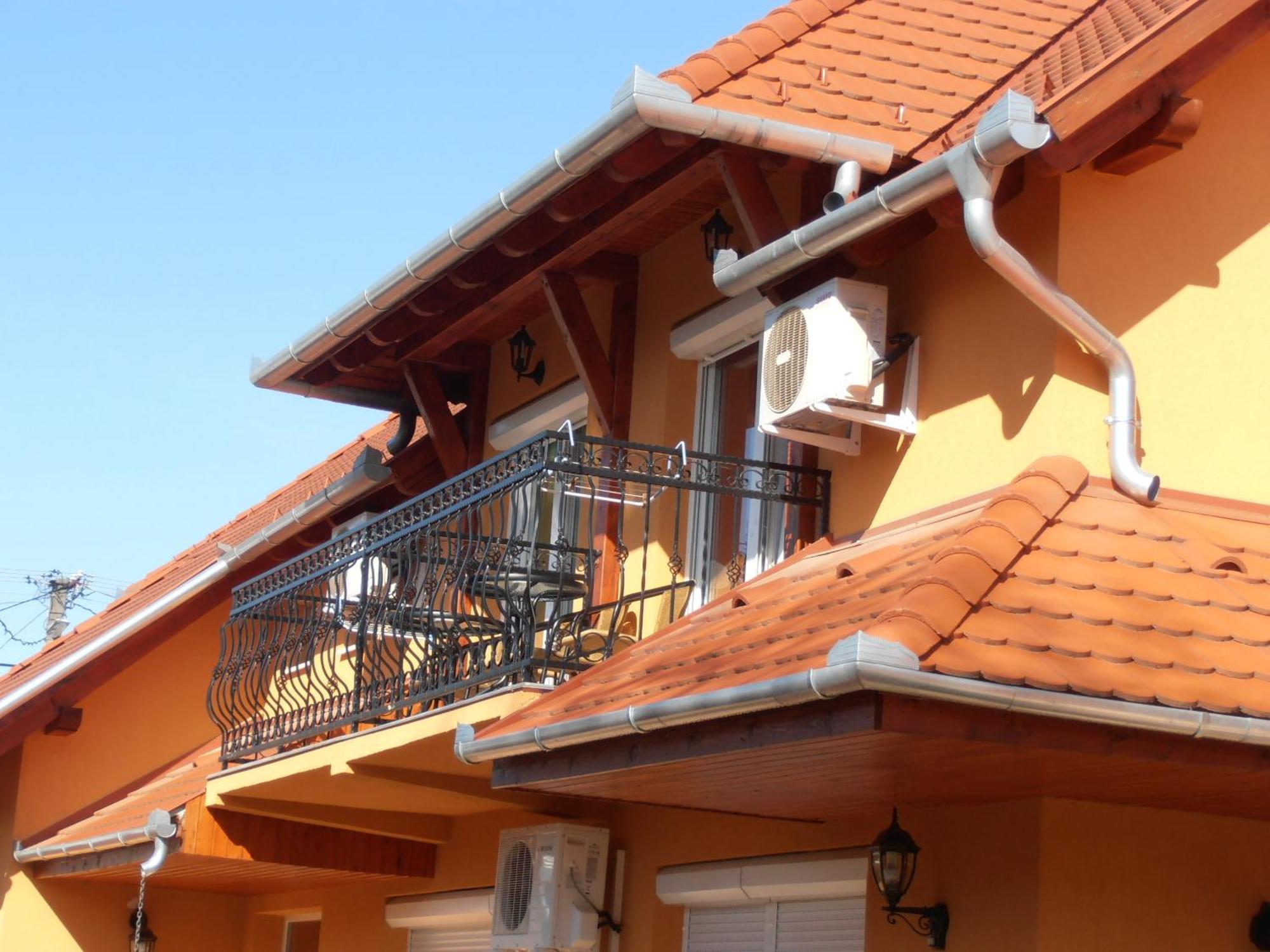 Gál Apartmanház Harkány Exterior foto