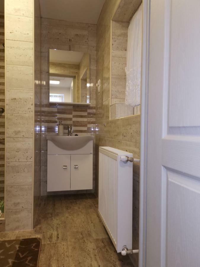 Gál Apartmanház Harkány Exterior foto