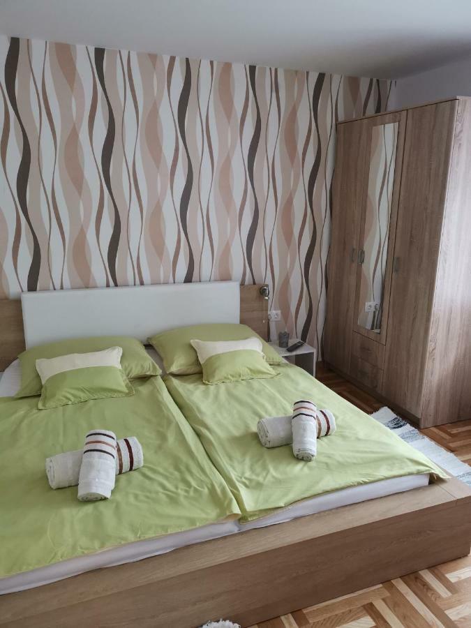 Gál Apartmanház Harkány Exterior foto